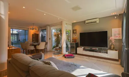 Casa com 3 quartos à venda na Dr Gerkes de Sellos Rocha, --, Santo Antônio, Joinville, 248 m2 por R$ 1.450.000