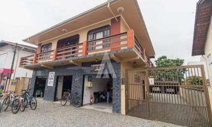 Prédio à venda na Rua Alcântara, --, Boa Vista, Joinville, 200 m2 por R$ 880.000