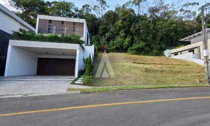 Terreno em condomínio fechado à venda na Rua Guilherme Zilmann, --, Vila Nova, Joinville por R$ 530.000
