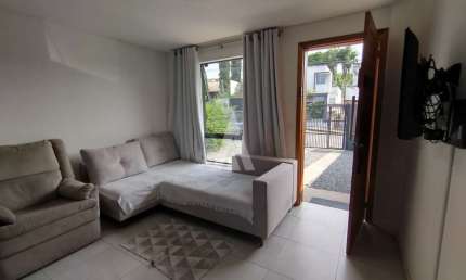 Casa com 3 quartos à venda na Rua Helena Degelmann, --, Costa e Silva, Joinville, 105 m2 por R$ 650.000