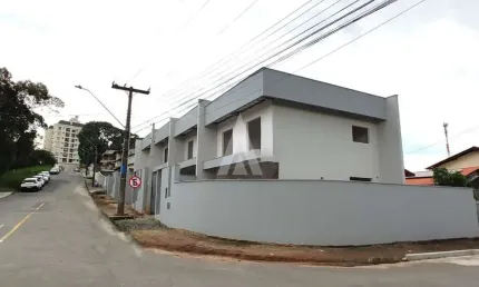 Casa com 3 quartos à venda na Rua Senador Mathias Schroeder, --, Costa e Silva, Joinville, 117 m2 por R$ 750.000