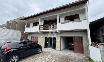 Casa com 3 quartos à venda na Rua São Miguel, --, Boa Vista, Joinville, 293 m2 por R$ 800.000