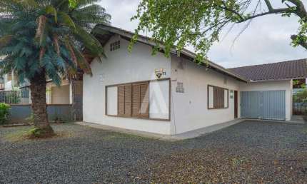 Casa com 4 quartos à venda na Araguaia, --, Guanabara, Joinville, 145 m2 por R$ 432.000