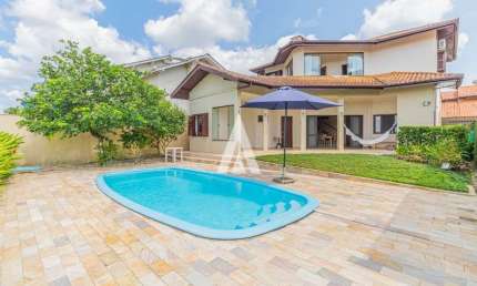 Casa em condomínio fechado com 5 quartos à venda na Rua Samuel Heusy, --, Bom Retiro, Joinville, 273 m2 por R$ 1.550.000