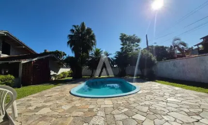 Casa com 3 quartos à venda na Rua Tobias Barreto, --, Floresta, Joinville, 150 m2 por R$ 1.100.000