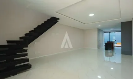 Casa com 3 quartos à venda na Rua Henrique Max Baggenstoss, --, Saguaçu, Joinville, 152 m2 por R$ 1.089.000