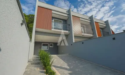 Casa com 3 quartos à venda na Rua das Hortências, --, São Marcos, Joinville, 145 m2 por R$ 690.000