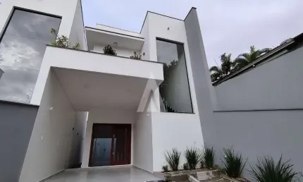 Casa com 2 quartos à venda na Rua Tupy, --, São Marcos, Joinville, 107 m2 por R$ 895.000