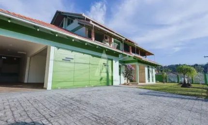 Casa com 3 quartos à venda na rua josé gerard rolin filho, --, bom retiro, joinville, 292 m2 por r$ 1.690.000