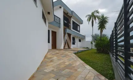 Casa com 5 quartos à venda na r. pres. washington luiz, --, bom retiro, joinville, 495 m2 por r$ 1.550.000