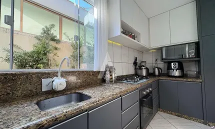 Casa com 3 quartos à venda na rua hermann lange, --, costa e silva, joinville, 100 m2 por r$ 790.000
