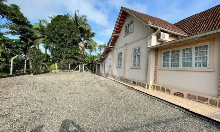 Casa à venda na estrada da ilha, --, pirabeiraba, joinville por r$ 885.000