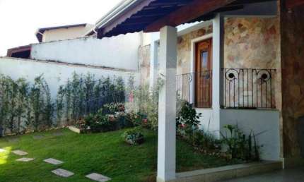 Casa para Venda em Itatiba, Giardino D` Itália, 3 dormitórios, 1 suíte, 3 banheiros, 2 vagas