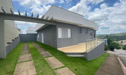 Casa em Condomínio para Locação em Itatiba, Condomínio Itatiba Country Club, 3 dormitórios, 1 suíte, 3 banheiros, 4 vagas