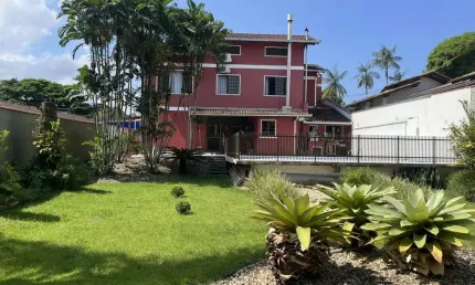 Casa para Venda em Joinville, Bom Retiro, 2 dormitórios, 1 suíte, 3 banheiros, 3 vagas