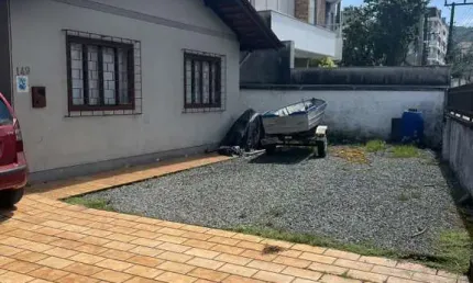 Casa à venda no Bom Retiro, Joinville 