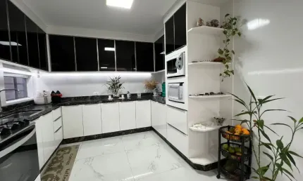 Sobrado triplex 3 quartos (1 suite) a venda no capão raso