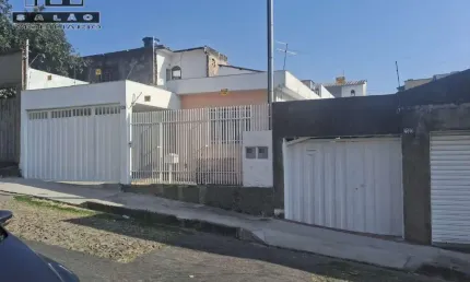 Casa com 3 quartos à venda na Alto Guandu, 467, São Paulo, Belo Horizonte por R$ 580.000