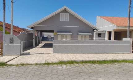 Casa com 4 quartos para alugar na Haroldo Marchioro, 522, Ipanema, Pontal do Paraná por R$ 900 Por Dia