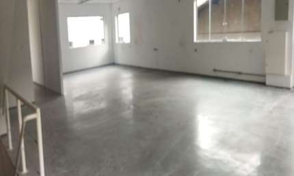 Locação de Prédio Comercial na Vila Madalena com  610 m , 3 vagas frontal, prox ao metro