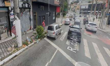 Ponto comercial para aluguel, em rua movimentada na Mooca