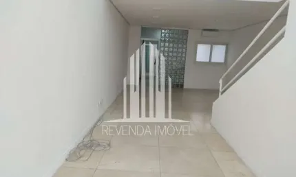 Casa de luxo para locação em Pinheiros, São Paulo-SP: 3 quartos, 3 suítes, 2 salas, 4 banheiros, 250m² de área.