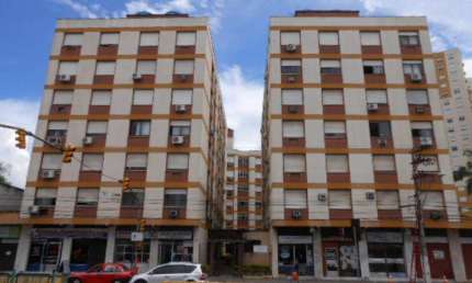 apto 2 dormitórios, sala, cozinha, banheiro e área de serviços, com 61 m² de área útil, piso frio,  no 3º andar , , prédio com elevador