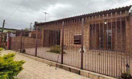 Casa com 2 quartos à venda no Restinga, Porto Alegre , 90 m2 por R$ 300.000
