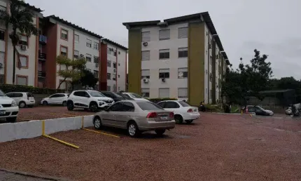 Apto reformado com 69,34 m² de área privativa , com  03 dormitórios , sala em 'L' ,  cozinha , banheiro , área de serviços e estacionamento  rotativo.