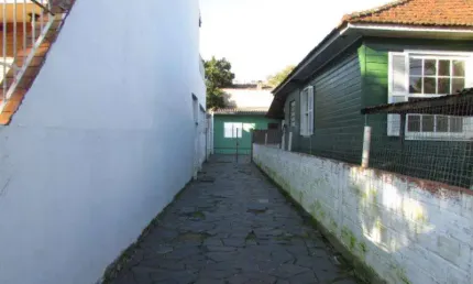 Casa no Bairro CAVALHADA com 45 m2, 1 dormitório, Área de serviço, Banheiro social, Cozinha, Pátio, Tanque