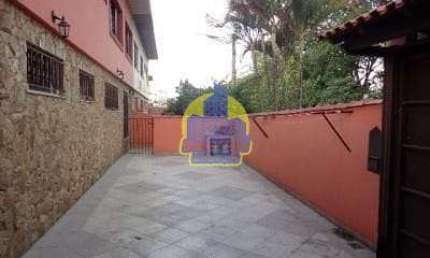 Sobrado com 3 dormitórios à venda por R$ 700.000,00 - Bela Vista - Osasco/SP