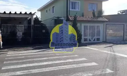 Sobrado com 3 dormitórios à venda por R$ 700.000 - Jardim das Flores - Osasco/SP-SO0362.