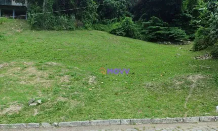 Terreno amplo em condomínio próximo ao shopping itaipumulticenter