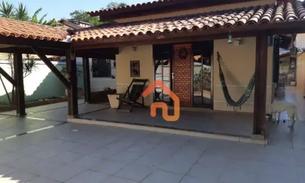 Casa com 3 quartos (2 suítes), piscina, 3 vagas à venda, 240 m² por R$ 880.000 - Itaipu - Niterói/RJ