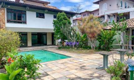 Casa à venda condomínio São Francisco Hills, Niterói