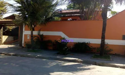 Casa com 4 dormitórios, suítes, piscina, 220 m² por r$ 695.000 - pendotiba - niterói/rj