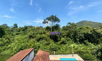 Casa de 3 quartos com suíte, escritório, 2 vagas e área de lazer a venda em Niterói