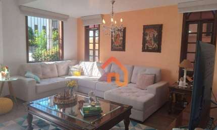 Casa espetacular com 3 quartos e 1 suíte dentro de lindo e agradável condomínio em área nobre de São Gonçalo!!