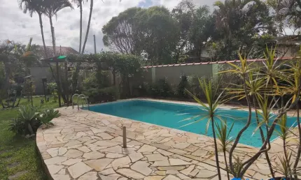 Casa 4 quartos piscina  churrasqueira  jardim 400m mar  itanhaém sp
