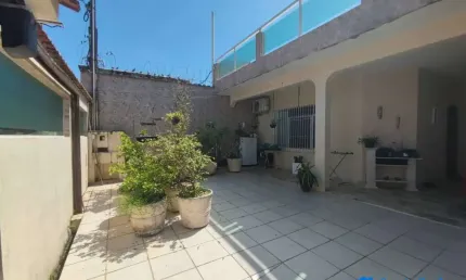 CASA AMPLA  4 QUARTOS  SUITE  TERRAÇO GOURMET COM VISTA PRO MAR ITANHAÉM SP