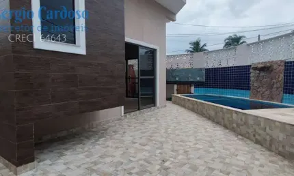 LINDO SOBRADO COM PISCINA, APENAS 400M DO MAR! 2 SUÍTES - ÓTIMO ACABAMENTO!