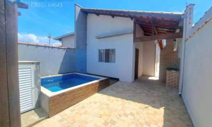 CASA NOVA COM PISCINA E CHURRASQUEIRA, APENAS 800M DA PRAIA! ITANHAÉM/SP