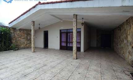 CASA 5 QUARTOS A 200M DA PRAIA! COM PISCINA  E CHURRASQUEIRA - ITANHAEM/SP