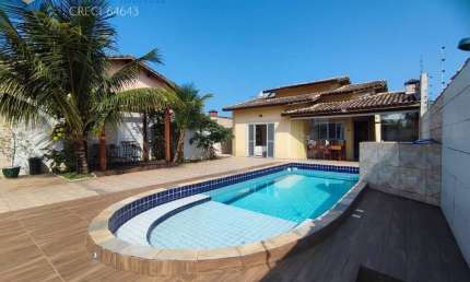 CASA 3 QUARTOS EM TERRENO DE 420M²!  PISCINA E ESPAÇO GOURMET - ITANHAEM/SP