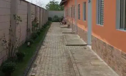 Oportunidade! casa em condomínio 2 quartos 1 suíte quintal c churrasqueira!