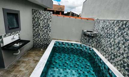 CASA 2 QUARTOS SUÍTE PISCINA E CHURRASQUEIRA LADO PRAIA ITANHAÉM SP