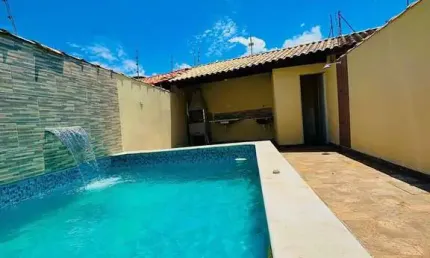 CASA 2 QUARTOS PISCINA E CHURRASQUEIRA LADO PRAIA ITANHAÉM SP