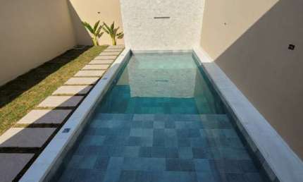 CASA NOVA COM PISCINA - 2 QUARTOS 1 SUÍTE - LADO PRAIA - ITANHAEM/SP