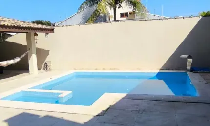 Casa mobiliada 3 quartos suíte piscina churrasqueira 100 m mar itanhaém sp
