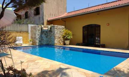 CASA 4 QUARTOS 2 SUÍTES PISCINA  T = 875m²  APENAS 250 m MAR ITANHAEM SP